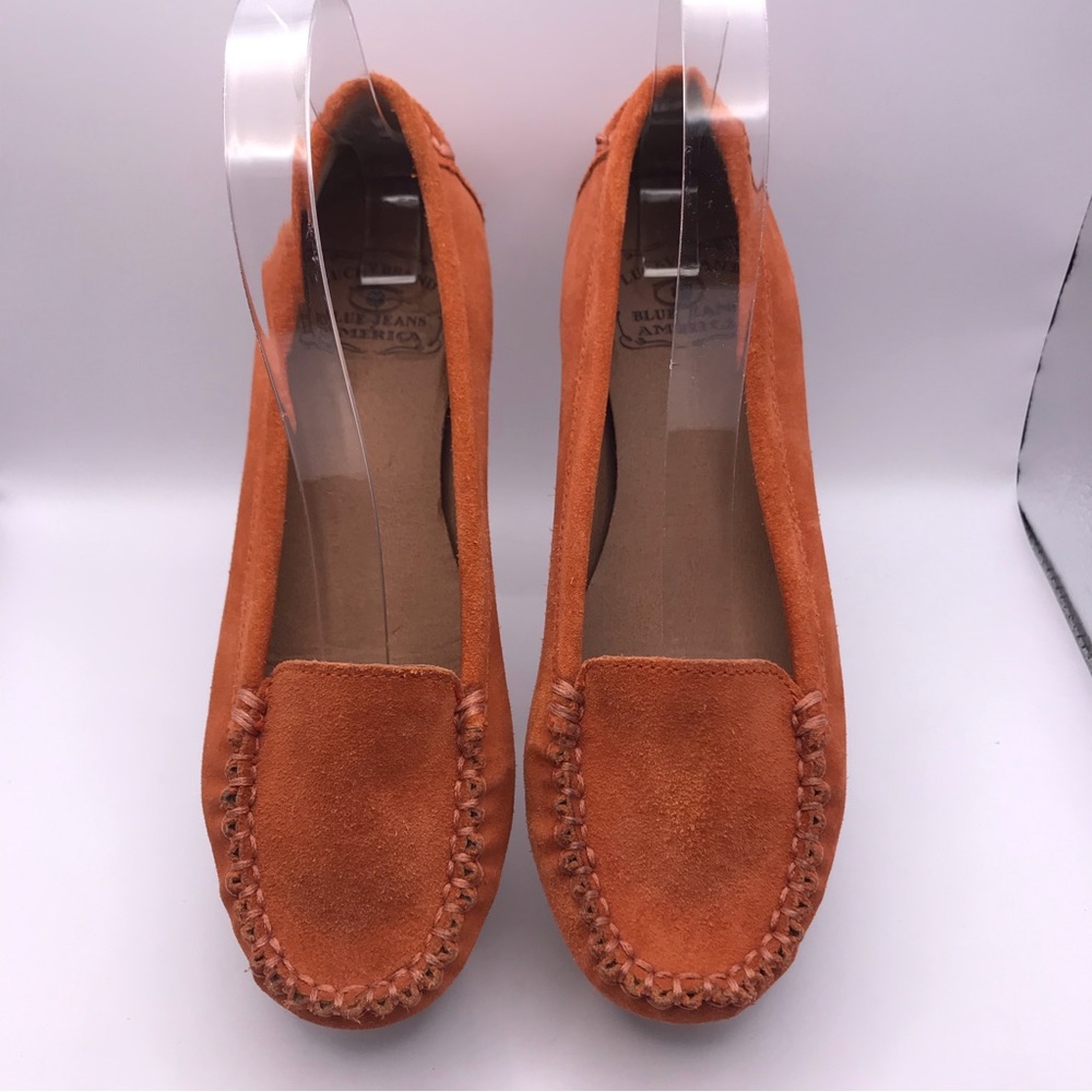 Lucky Brand womens suede leather moccasins. Orange. Size 6.